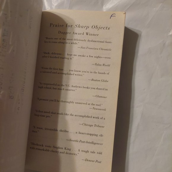 Sharp Objects - Picture 2 of 5